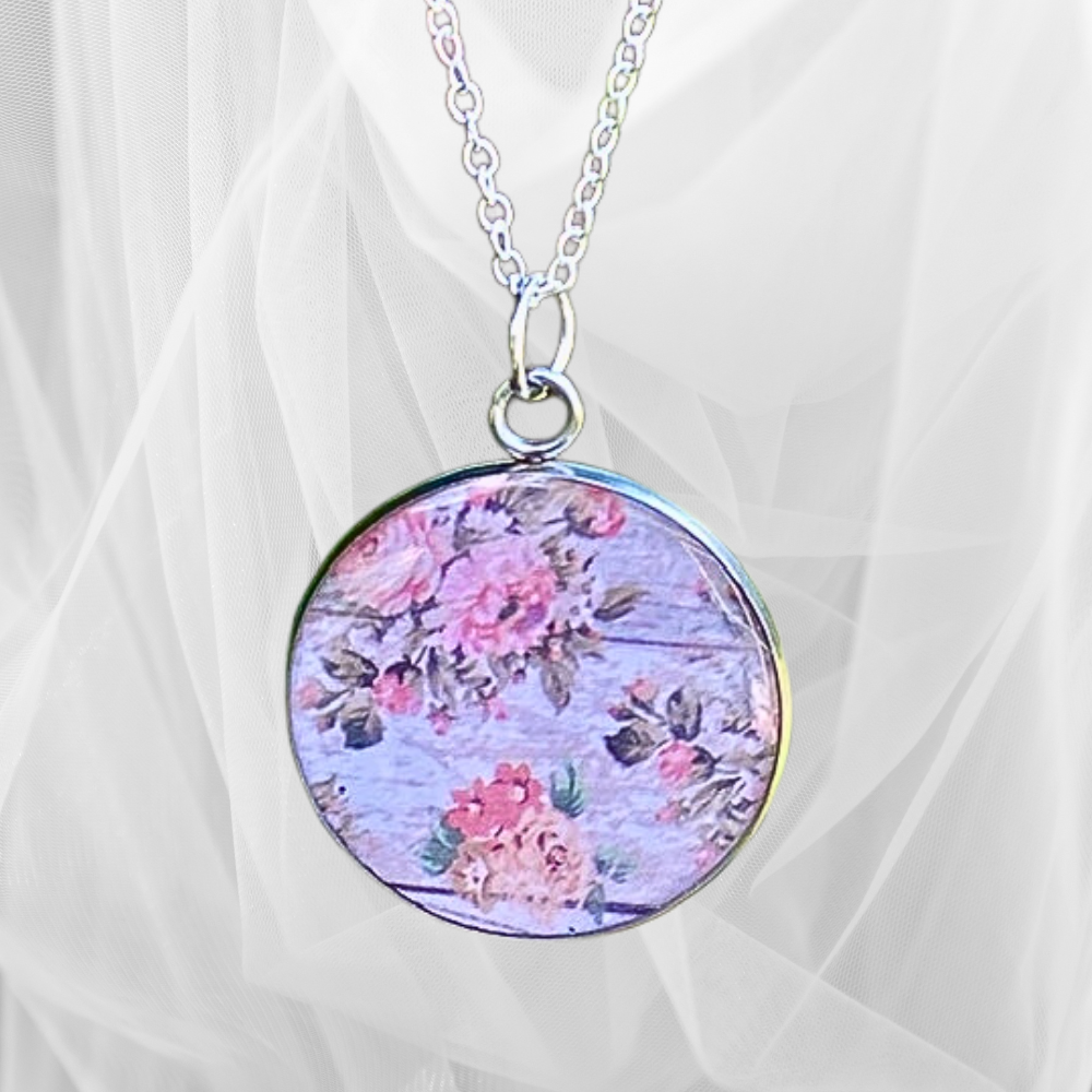 Floral Circular Pendant Necklace