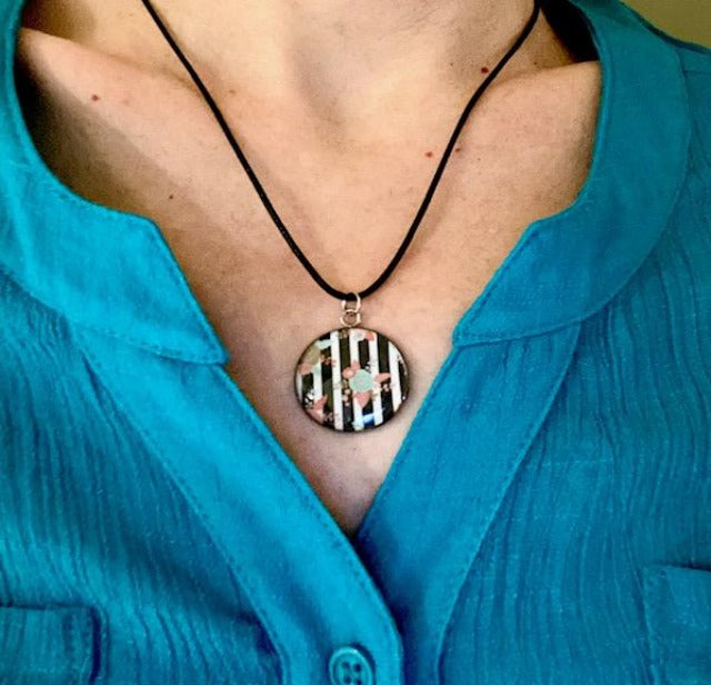 Striped Circular Pendant Necklace